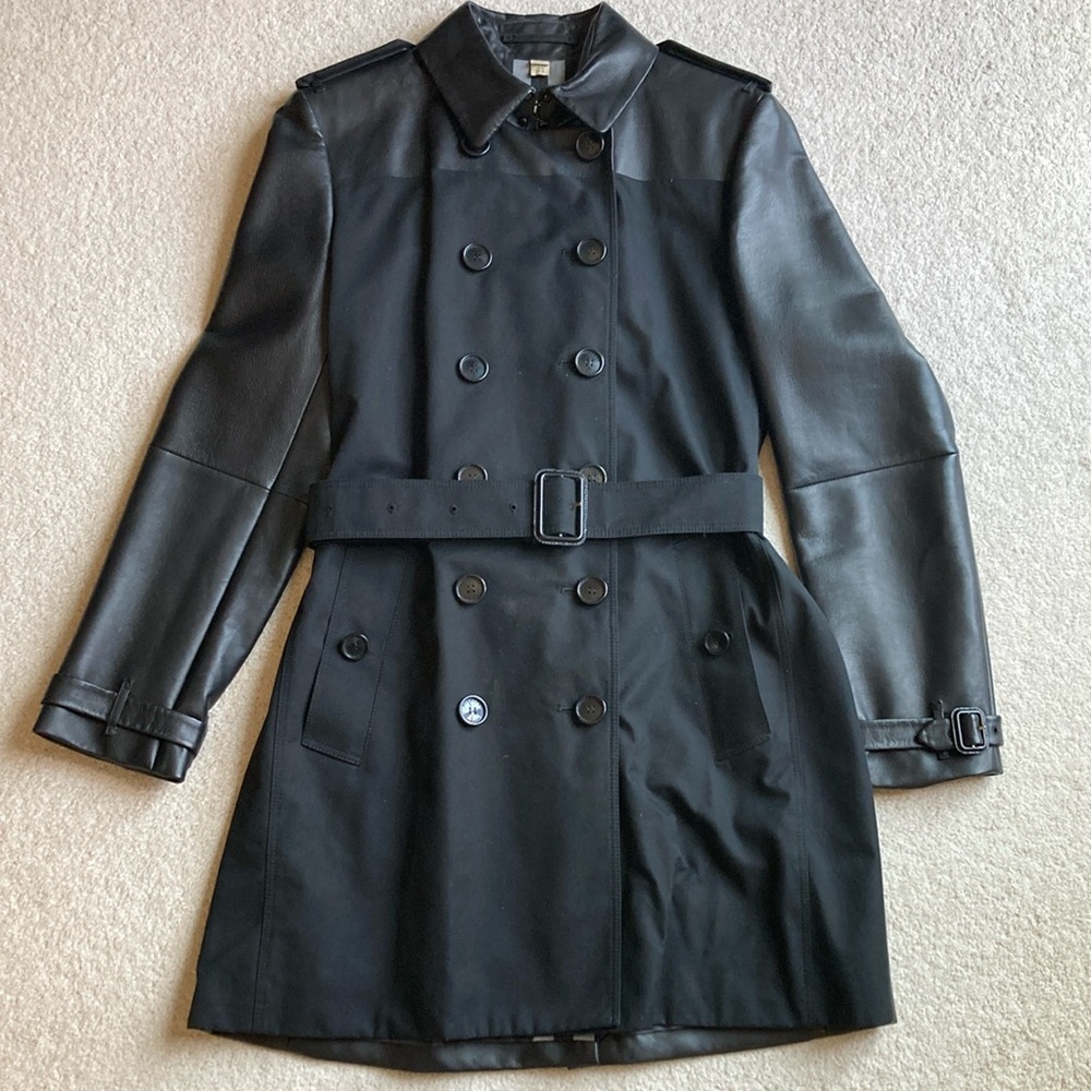 Burberry London leather/cotton, double breasted & belted trench coat - like new - Picture 1 of 15